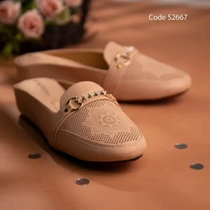 Doctor Half Shoe for Woman – Breathable & Long-Lasting Medical Footwear